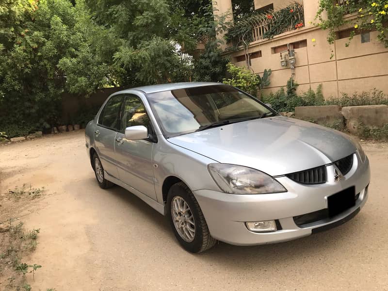 Mitsubishi Lancer 2006 GLX 1.6 Automatic, 1st Owner. 3