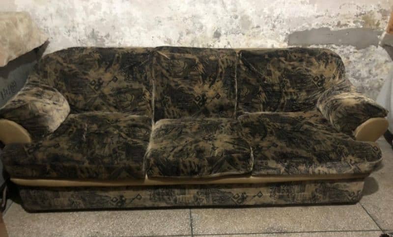 Urgent sale of 1 2 3 used sofa set 2