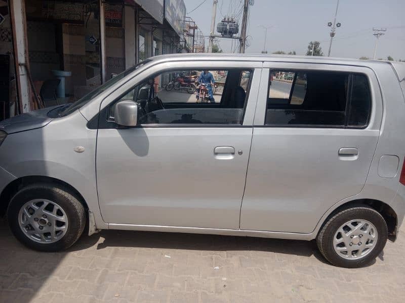 Suzuki Wagon R 2019 6