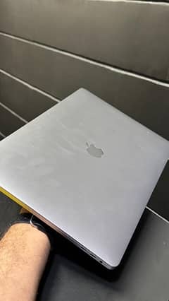 MacBook