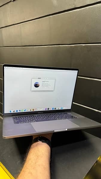 MacBook Pro 16inch 2019 3