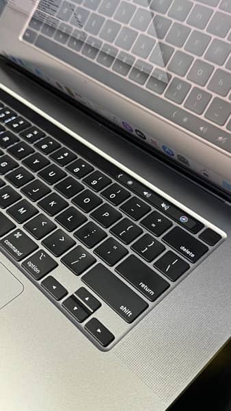 MacBook Pro 16inch 2019 9