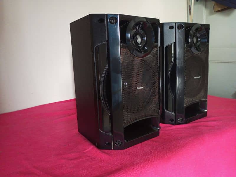 Panasonic Speakers woofer without amplifier. 2