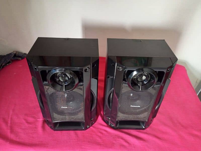 Panasonic Speakers woofer without amplifier. 3