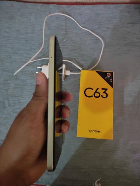 realme c63 3