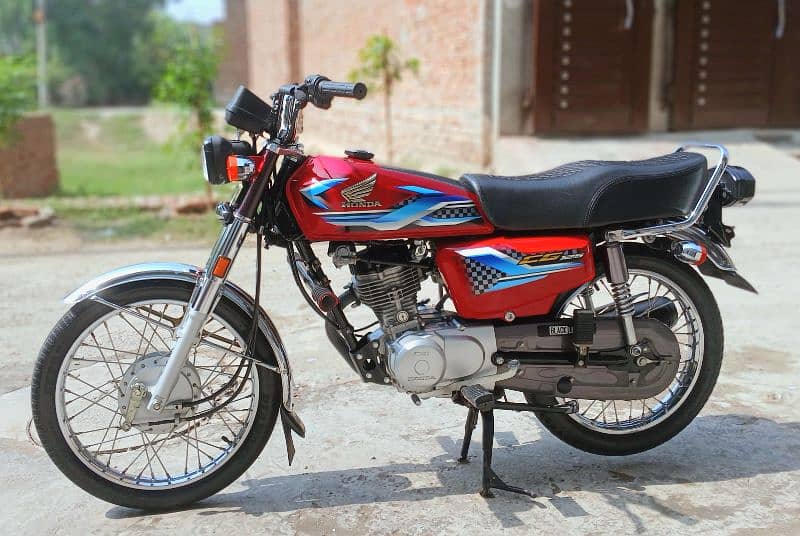 Honda CG 125 23/24 Model 1