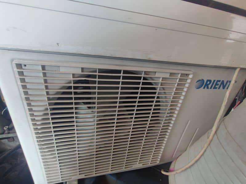 ORIENT 1 ton AC good condition 1