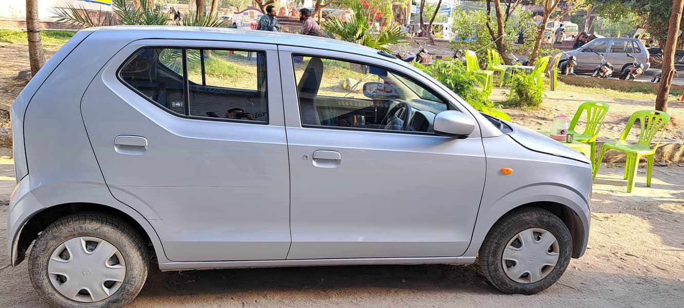 Suzuki Alto 2022 VXL in Excellent Condition (just 1900 KM Driven) 8