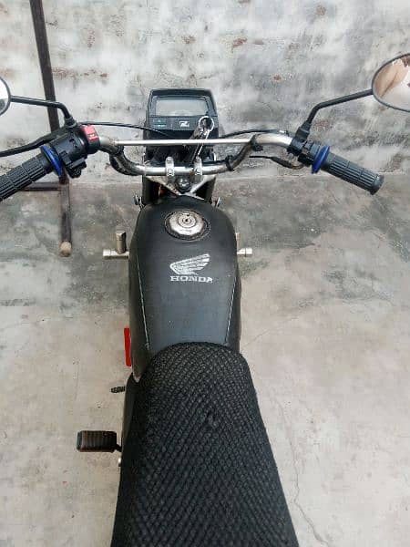 Honda 70 in excellent condition 5