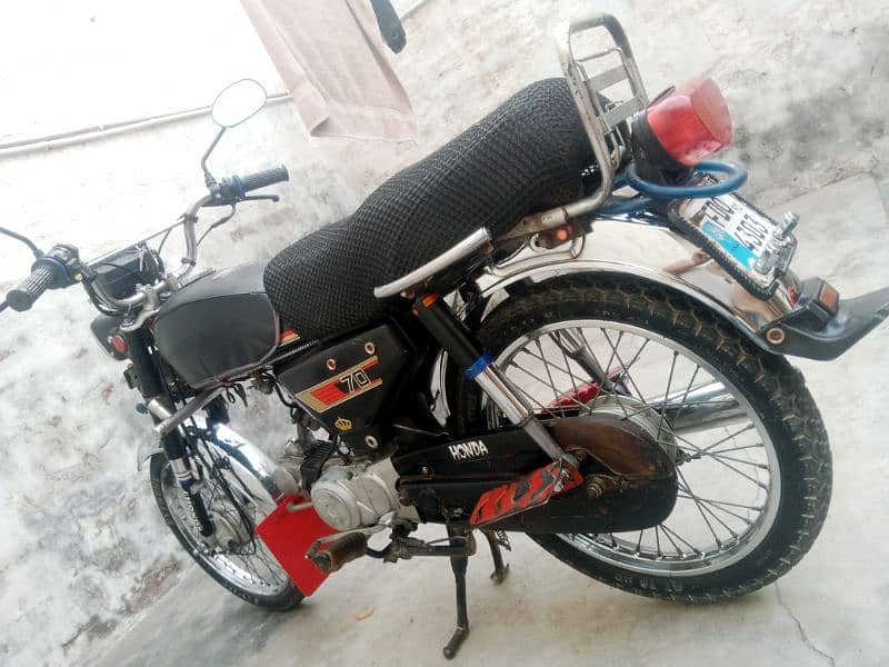 Honda 70 in excellent condition 7