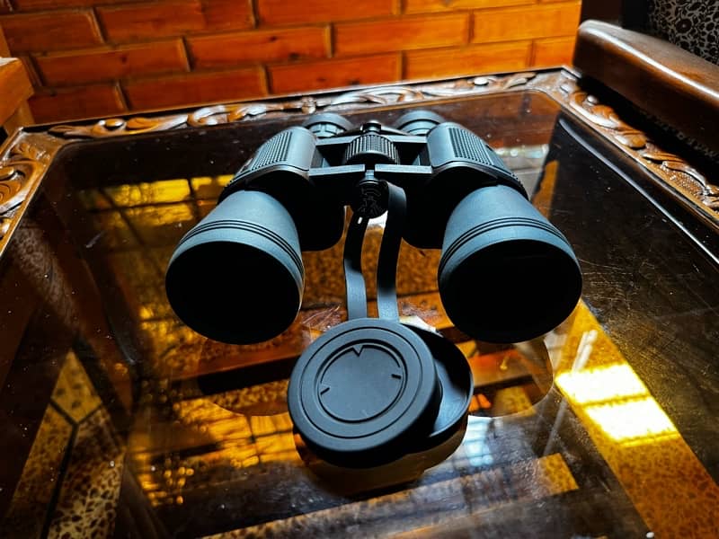 Binoculars 10