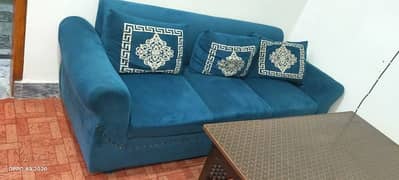 3.2. 1 six seatter sofa zink colour like new only 2 month used