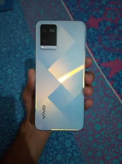 Vivo y21a with box