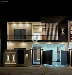 1 Kanal Elegant Model Town House