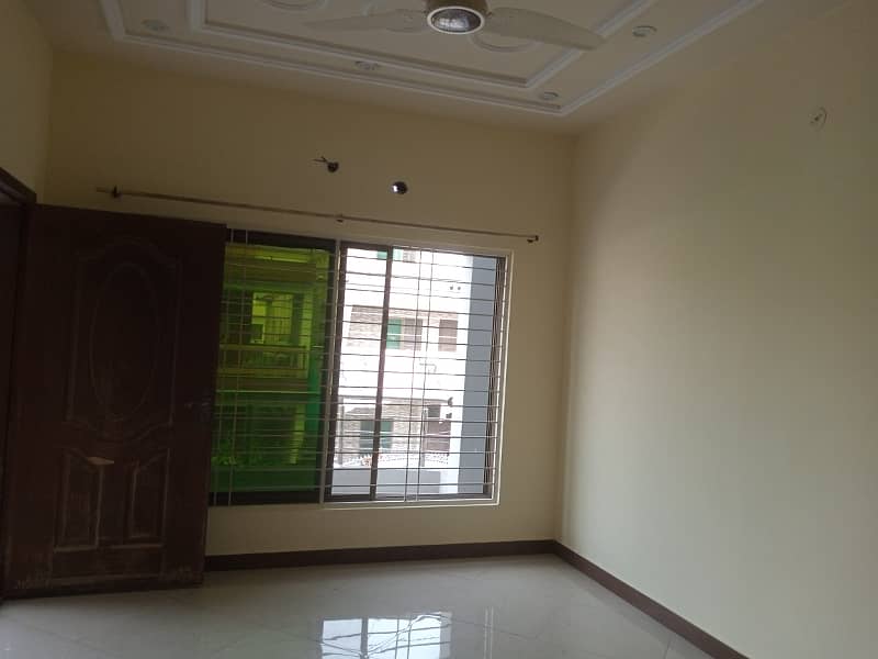 10 Marla Upper Portion For Rent 6