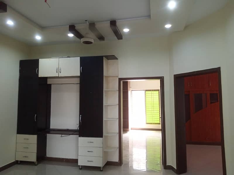 10 Marla Upper Portion For Rent 7