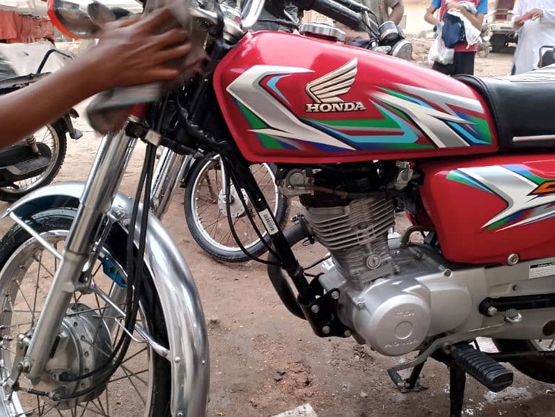 Honda 125 Model 23  Just Like New For Sale 8