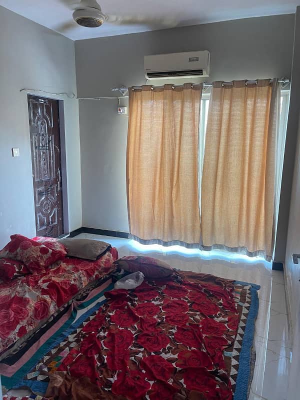 three bed dd leased apartment for sale in johar 2