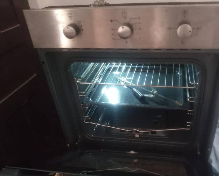 Built in oven 0