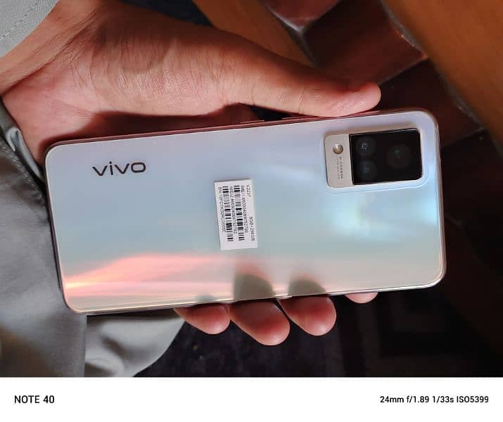 Vivo V21 6