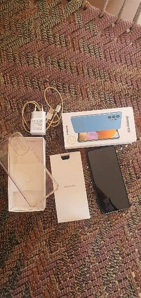 samsung A32 Full box. . 10/10 cndition. . 8