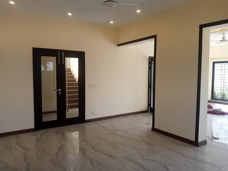 One Kanal House For Rent In Tipu Block Bahria Town Lahore 11