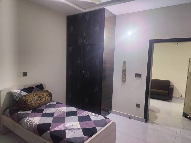 5 MARLA FURNISHED PORTION FOR RENT 5