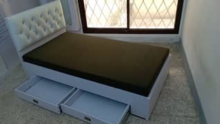 Single Bed With Mattress RS. 38,000/=