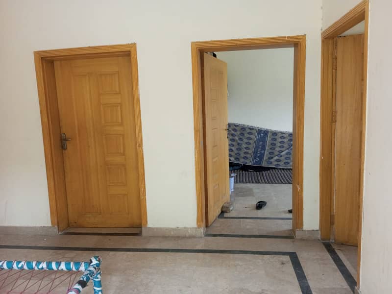 Double Road Corner Kanal House For Sale in Fazaia 10