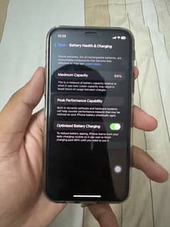 iphone 11 pro 256 94% health pta approved