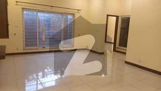 Complete House For Rent In G-6 Islamabad