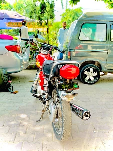 Honda 125  2021 model, 9/10 condition 3