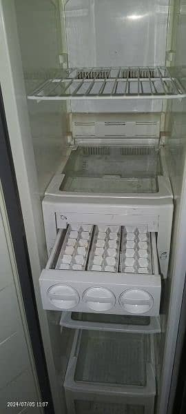 Samsung Double Door Freezer 2