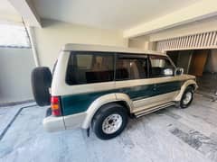 Mitsubishi Pajero 1991