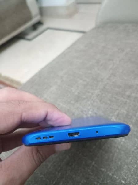 Redmi 9A 2 32 with accesories 4