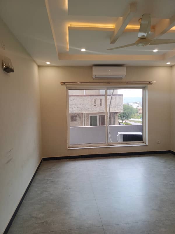 10 Marla Ground Portion For Rent In G-14 /4 islambad new Kashmir Highway 3