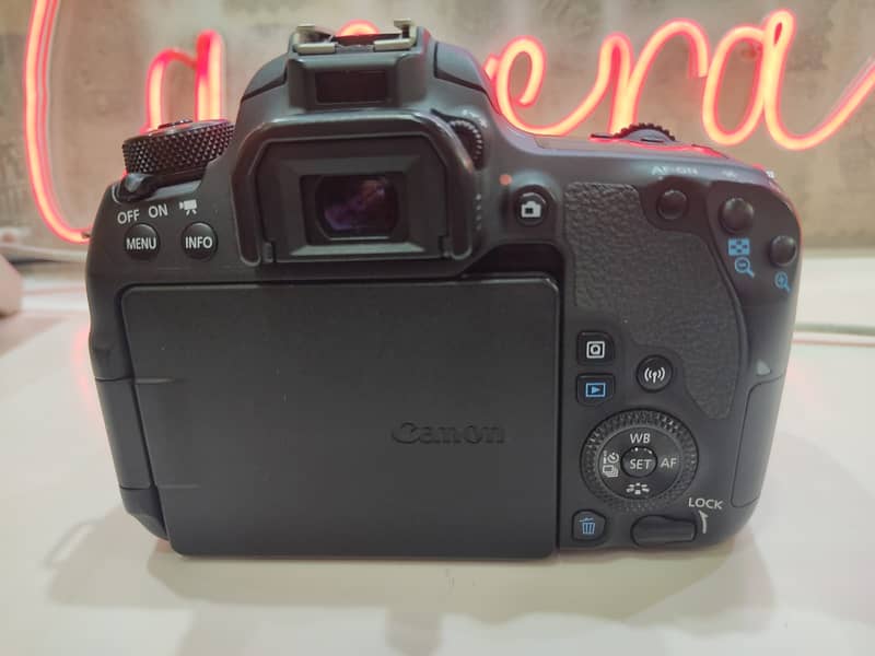 Canon Eos 77D With 18-55mm Lens 2