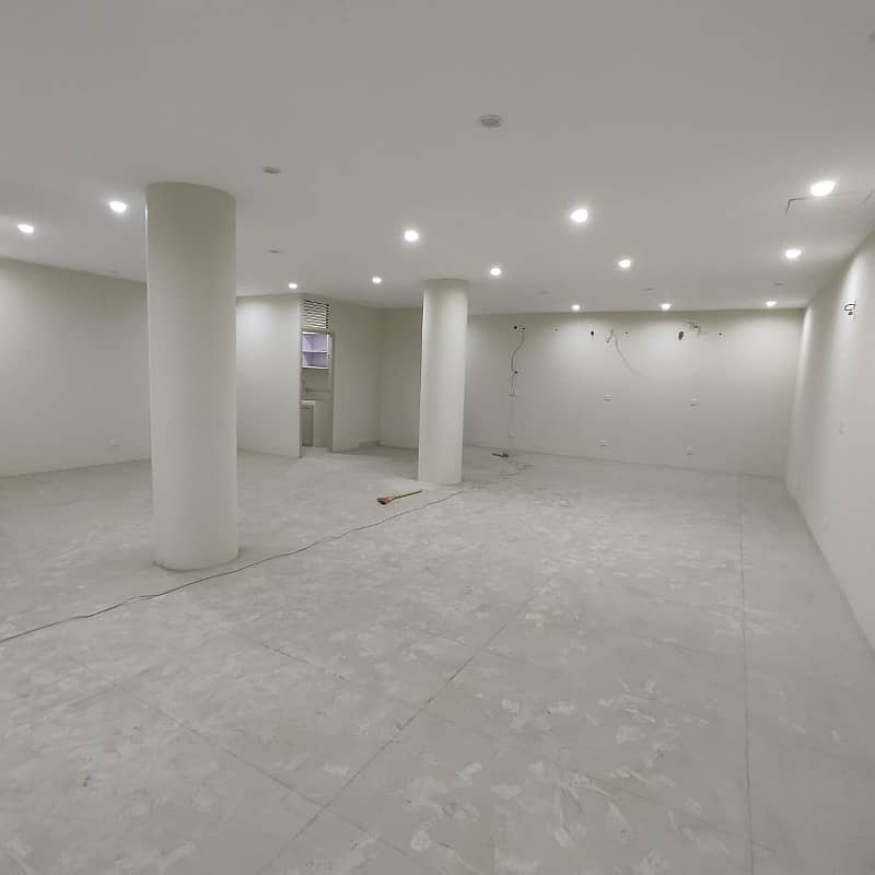 Commercial Floor For Rent at Cavalry Ground 4