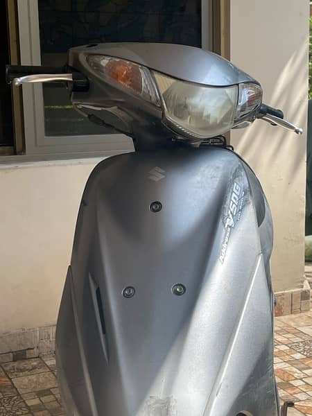 Affordable Scooty - Minor Scratches, Good Condition 1