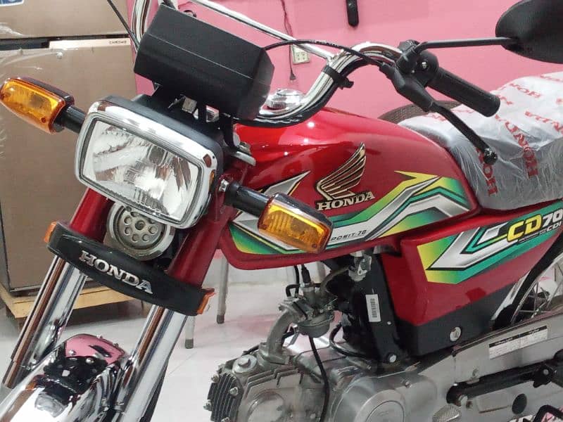 Honda CD70 Brand New (2023) All Punjab Number, Call 03047646757 3