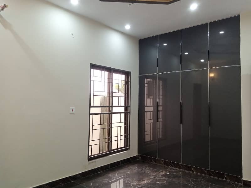 CORNER HOUSE FOR SALE BRAND NEW 9