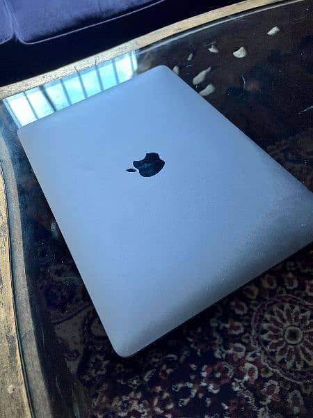 Apple Macbook Air 2020 8Gb 256GB SSD 1