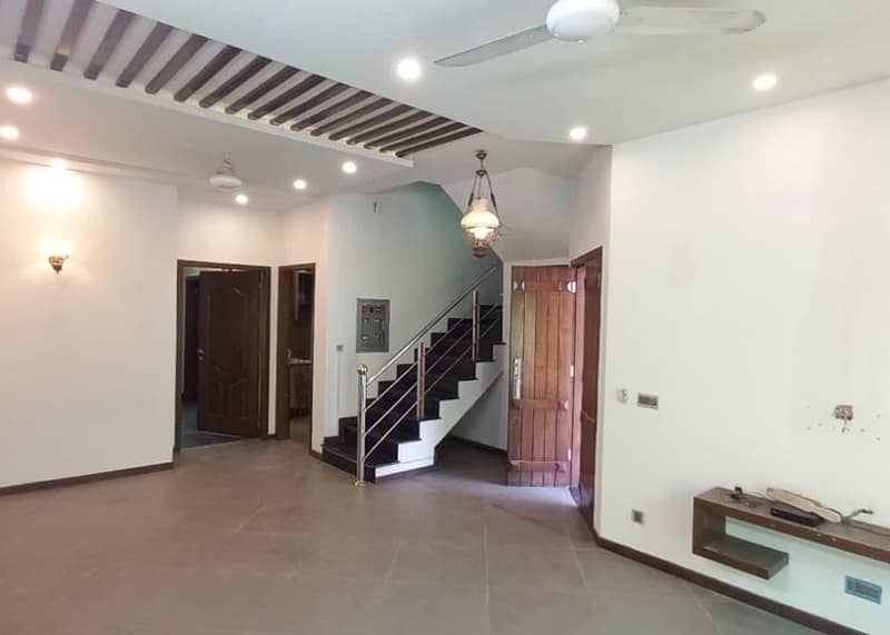 5 Marla House Available For Rent In DHA Phase 6 Lahore 3