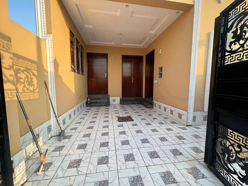 5 MARLA HOUSE FOR SALE BRAND NEW 1