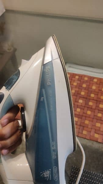 Philips steam iron 8