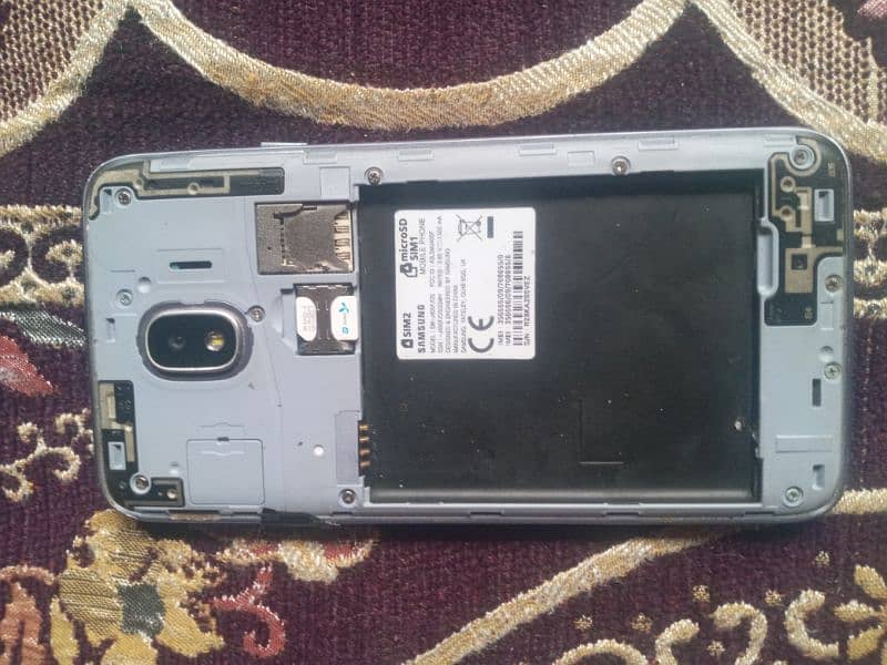 Samsung glaxy j4 Rs 3500 panel kharab hai 03094673196 5