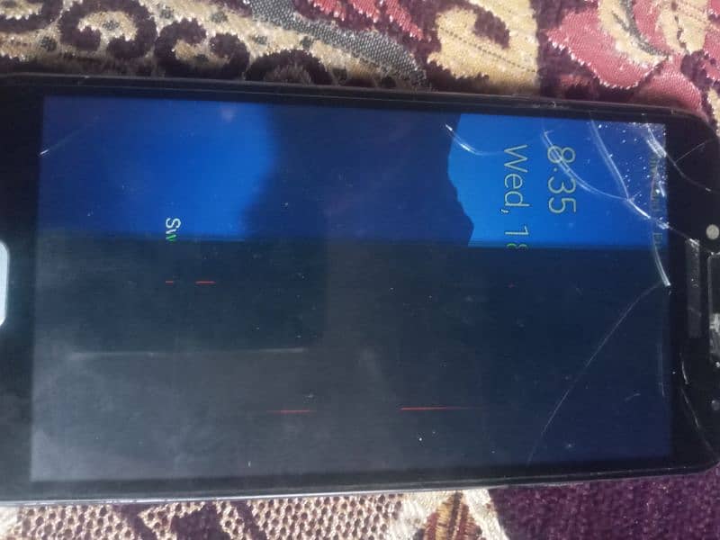 Samsung glaxy j4 Rs 3500 panel kharab hai 03094673196 6