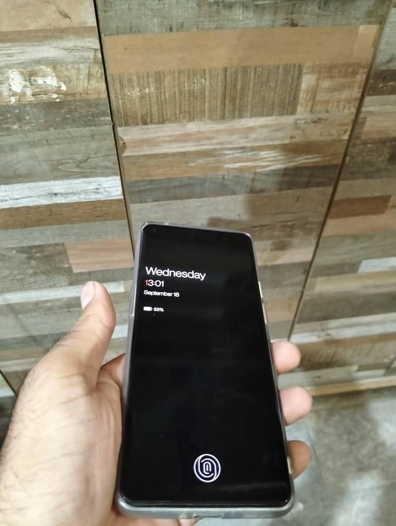 One plus 9 pro 12 256 brand new with 65 watt charger 4