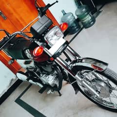 HONDA 125 Self Start bike For Sale