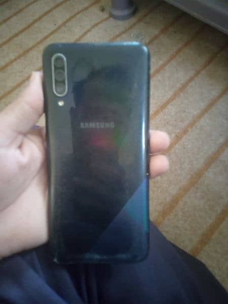 Samsung A30s 4